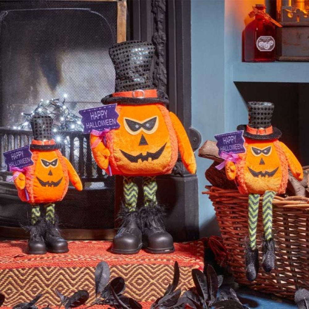 Extendable Plush Halloween Jack-O'-Lantern Decor