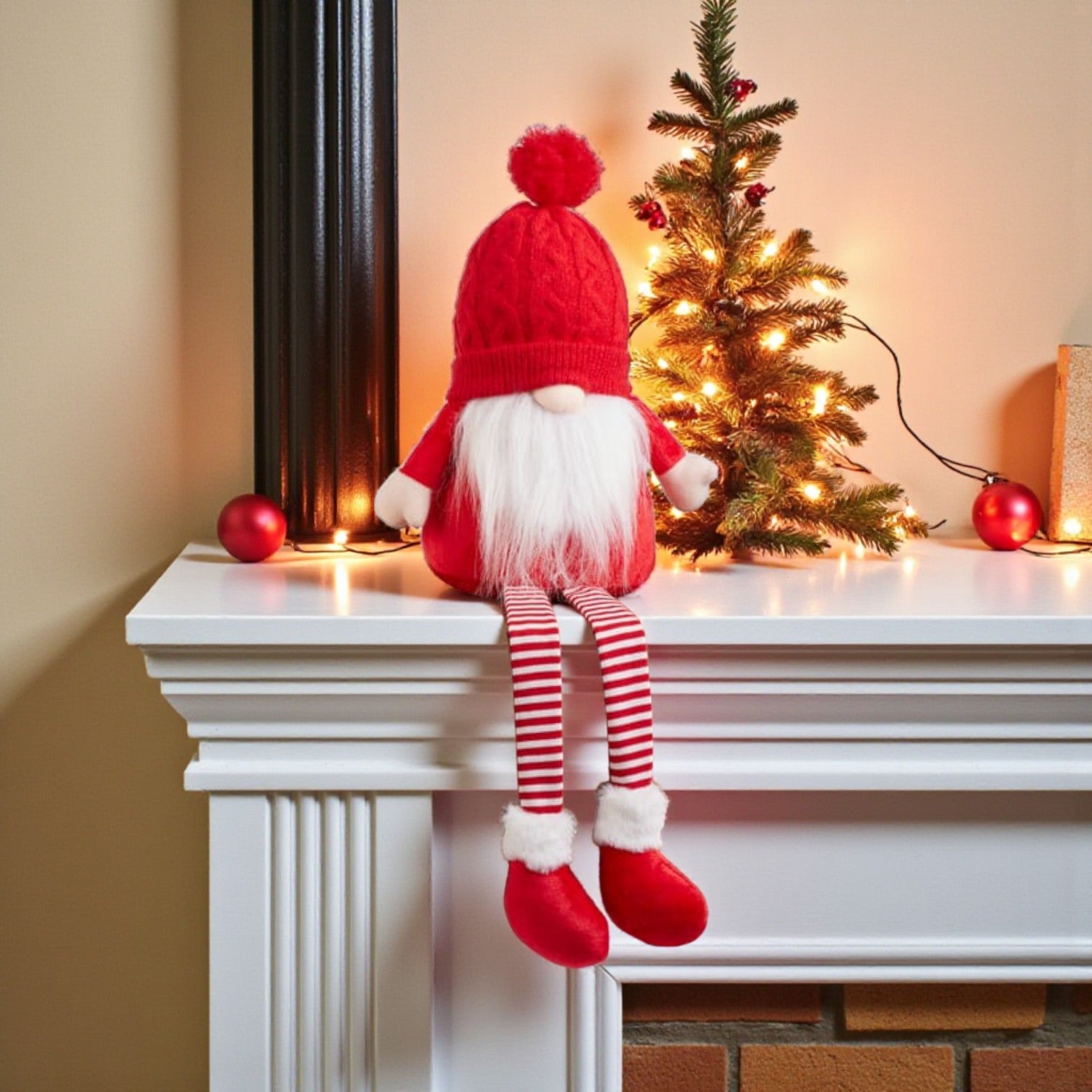 Sitting Woolly Hat Red Christmas Gonk