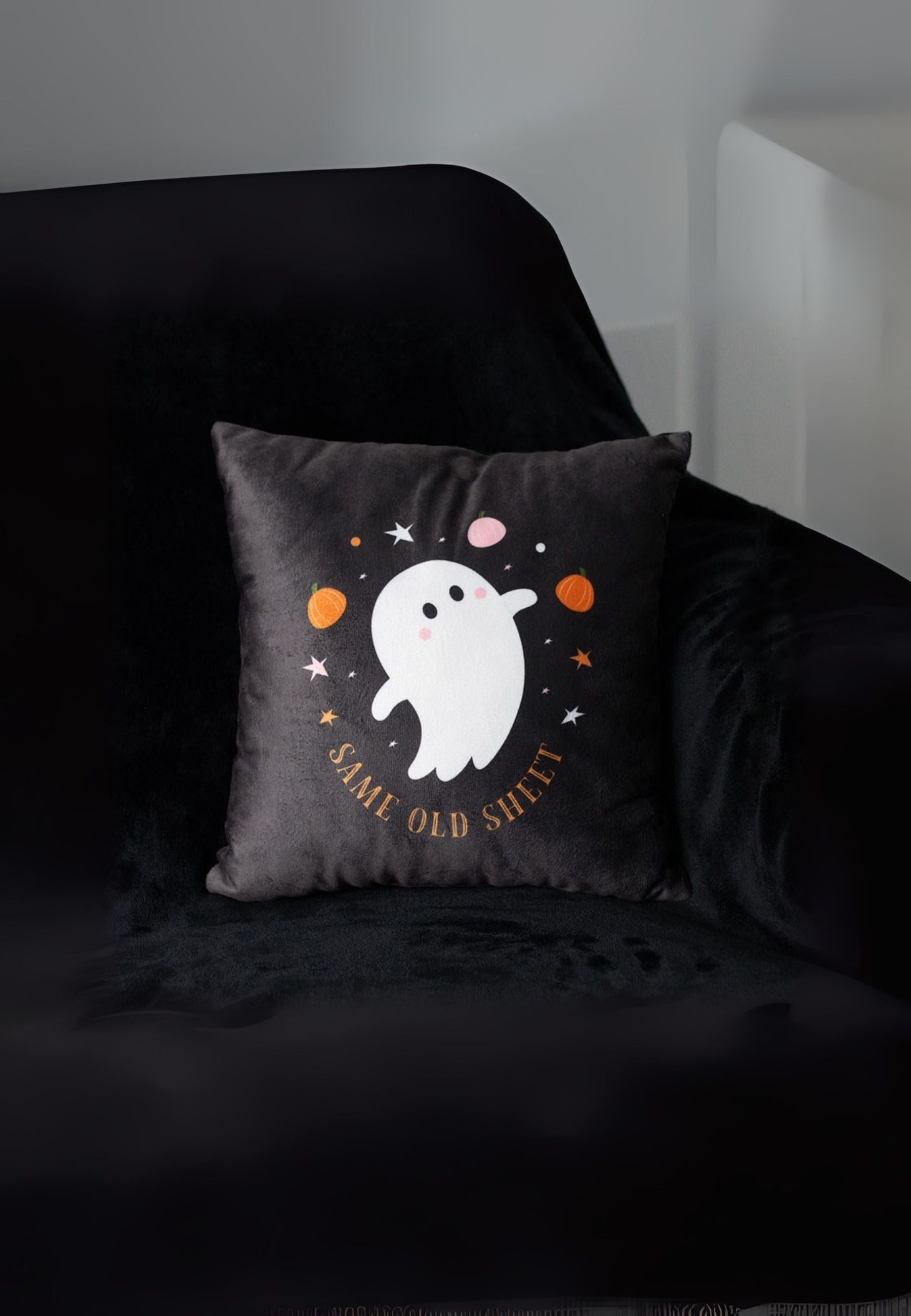 Same Old Sheet Ghost Halloween Cushion