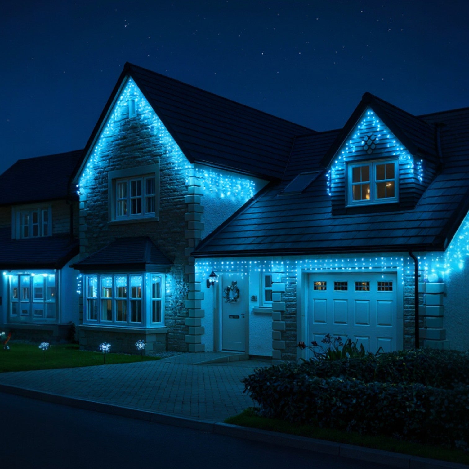 600 LED Festive Gutter Icicle Lights