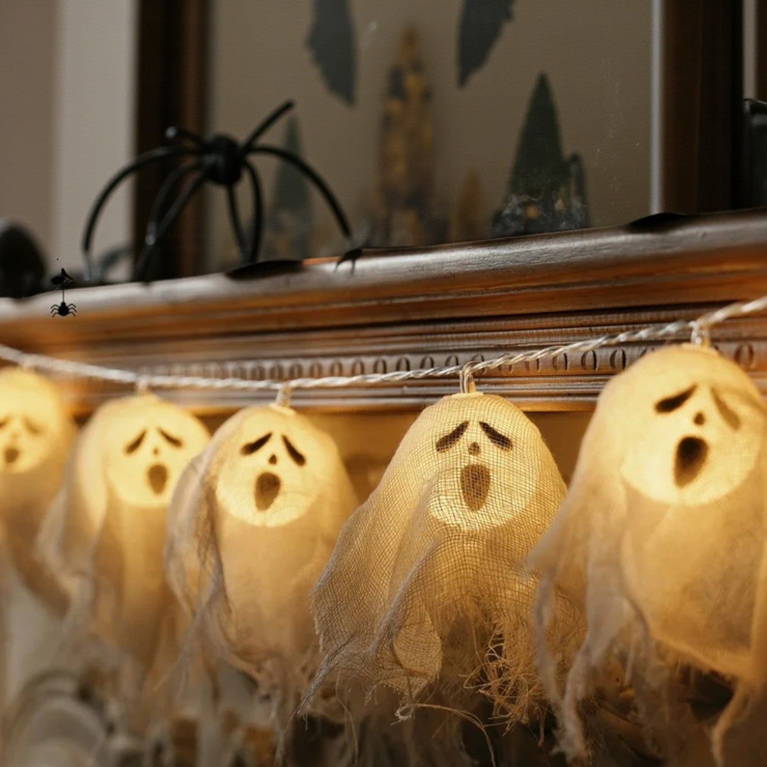 10 LED Haunted Ghost Skull String Lights