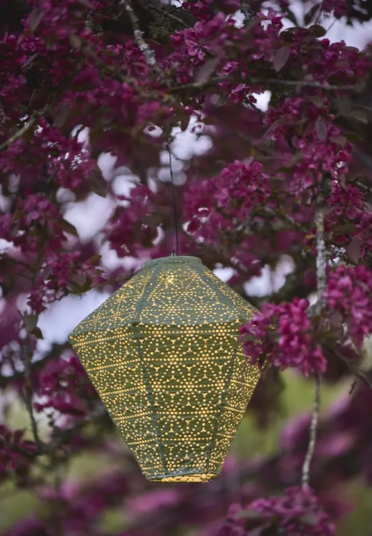 Solar Diamond Lantern