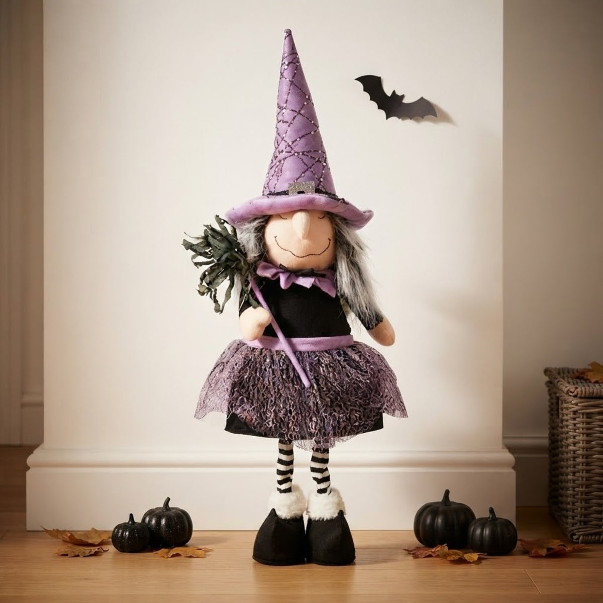 Extendable Standing Halloween Witch