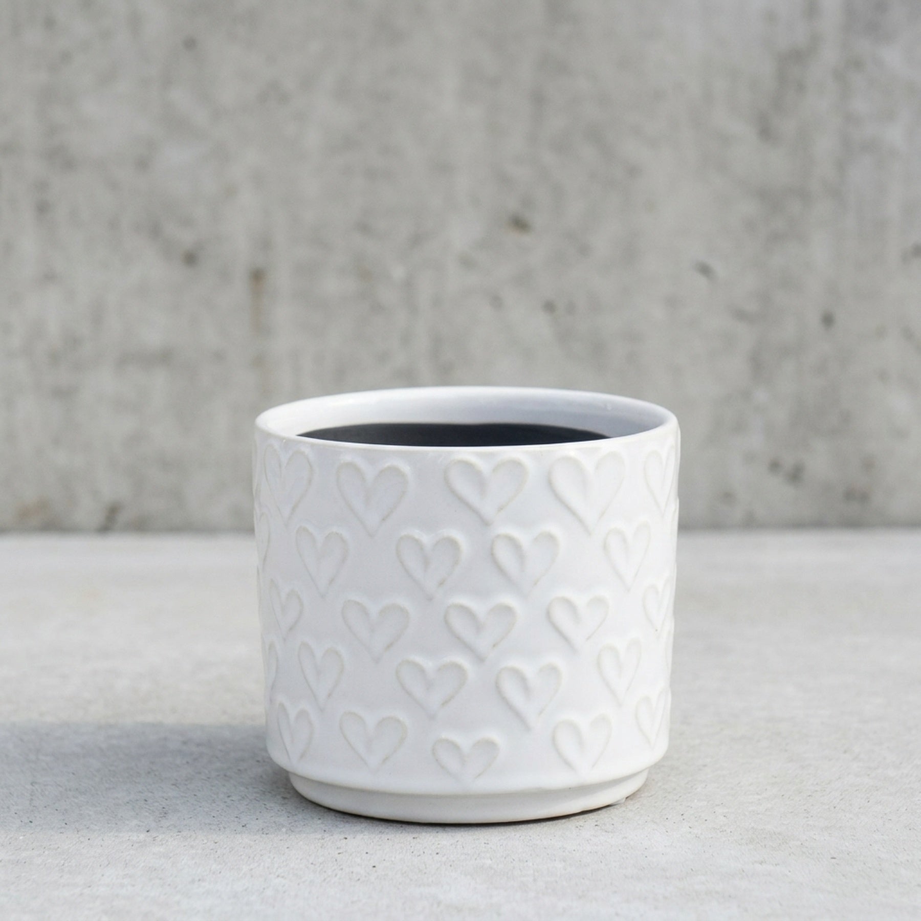 Welcome White Heart Display Planter