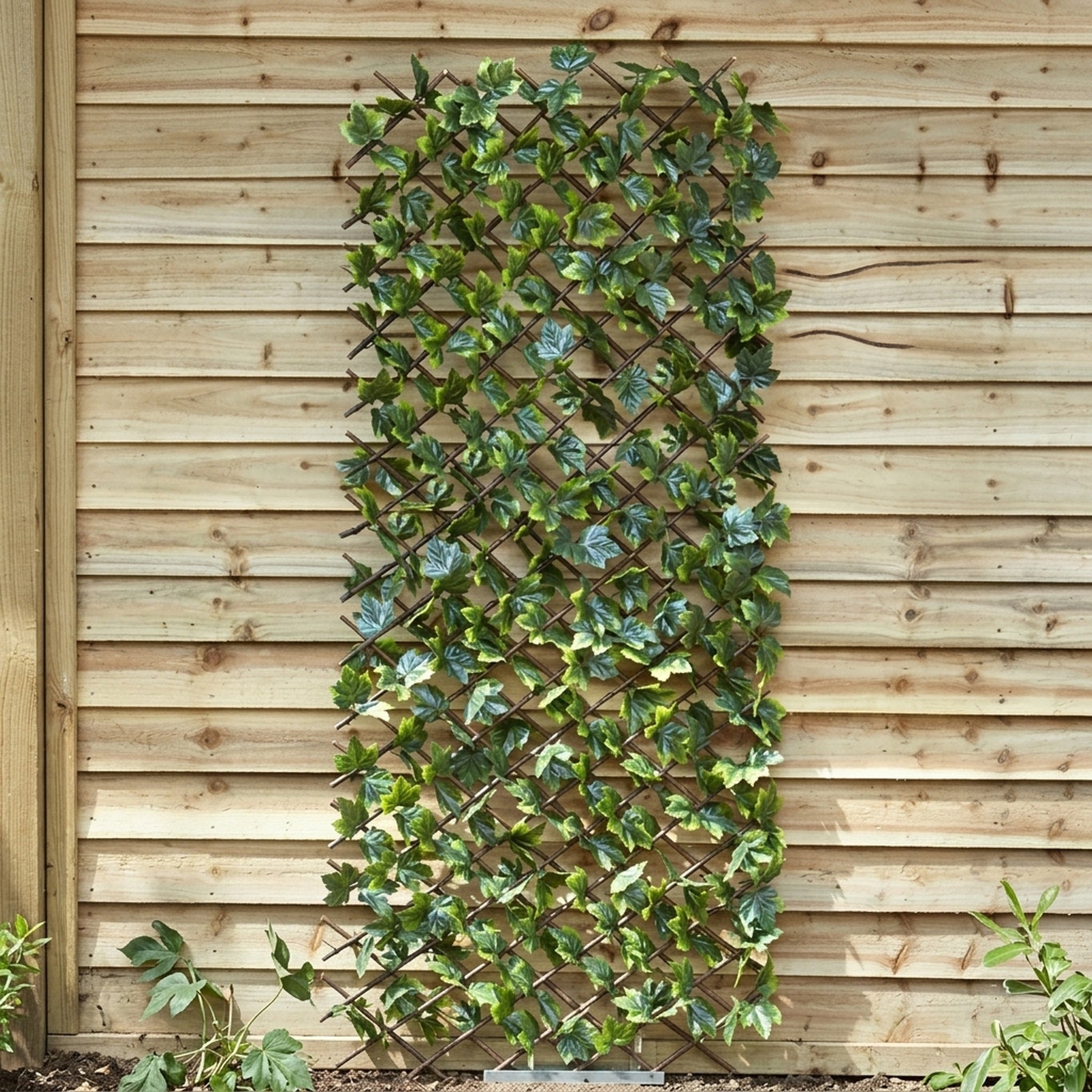 Expandable Maple Leaf Willow Trellis