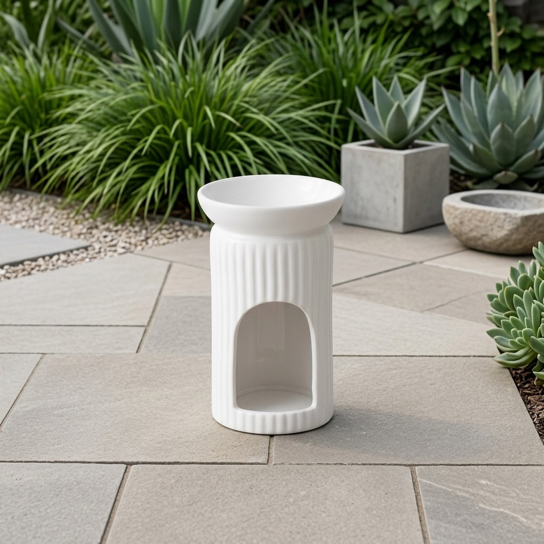 Textured Ribbed Column Oil Burner