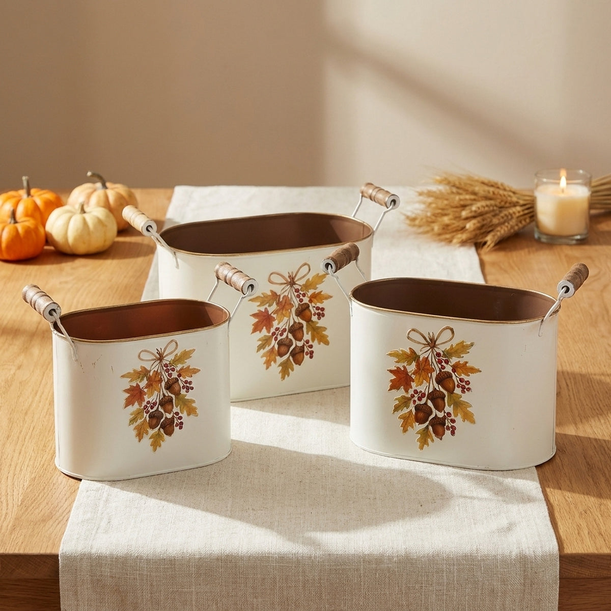 White Acorn Design Planter Set with Handles