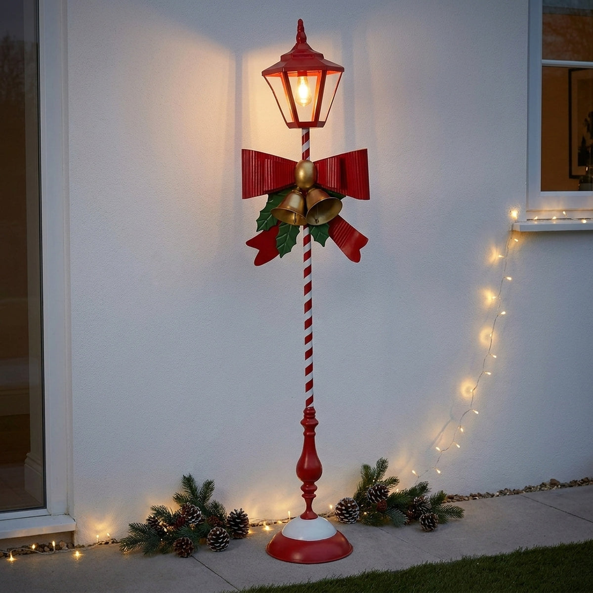 Classic Christmas Light-Up Lamp Post