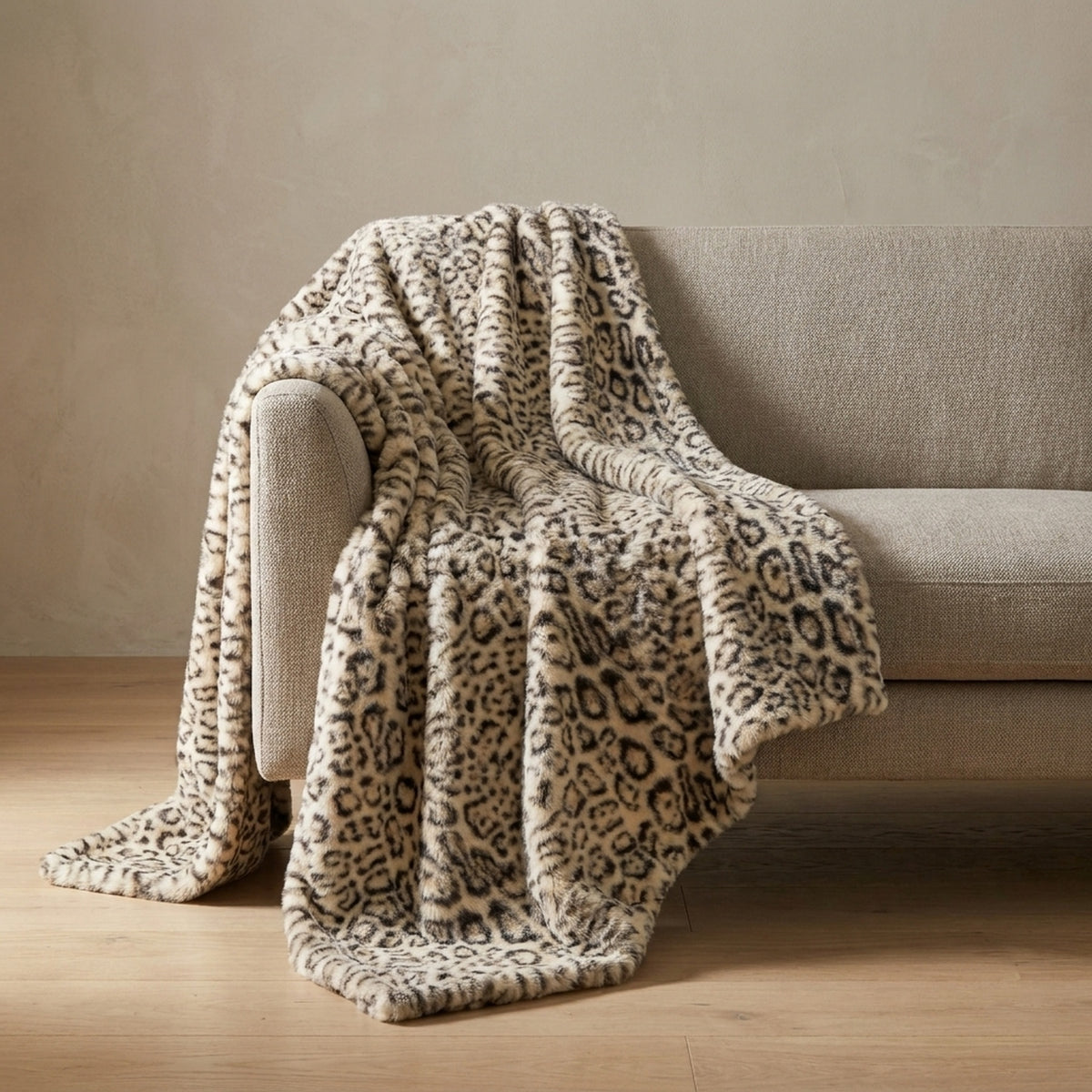 Super Soft Leopard Print Cosy Throw