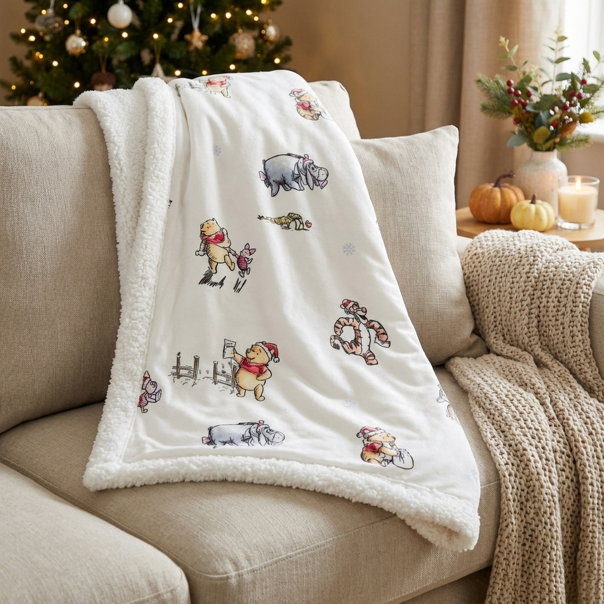 Winnie the Pooh Christmas Fleece Throw