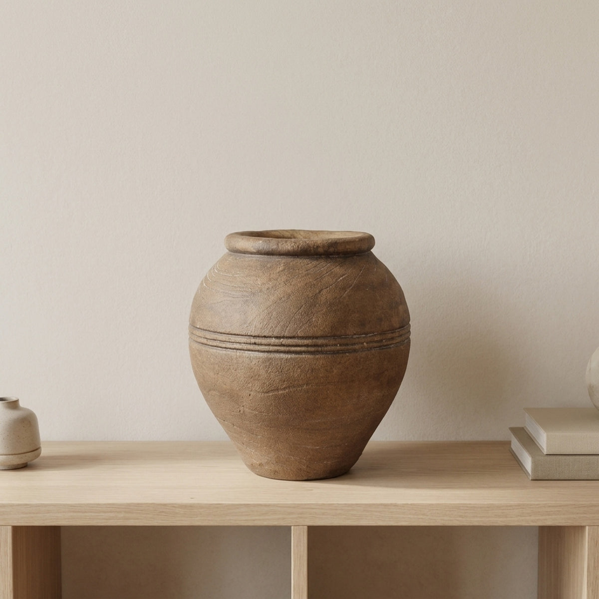 Decorative Sable Finish Display Vase