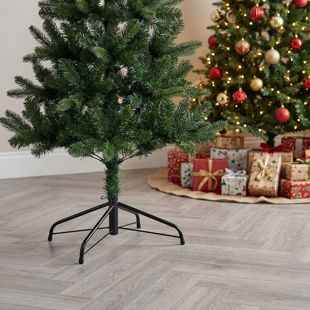 7ft Heritage Fir Realistic Aspen Fir Hinged Christmas Tree