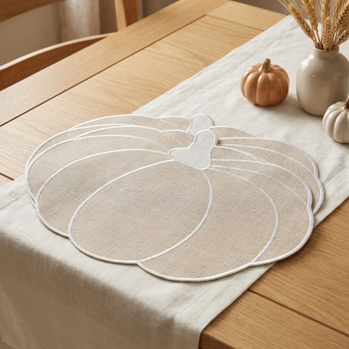 Pumpkin Shaped Linen-Look Table Placemats