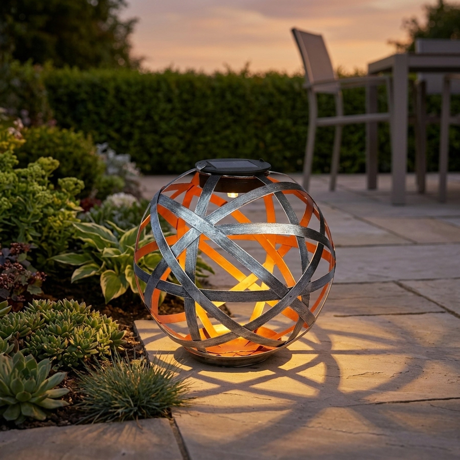 Lattice Solar Sphere Garden Light