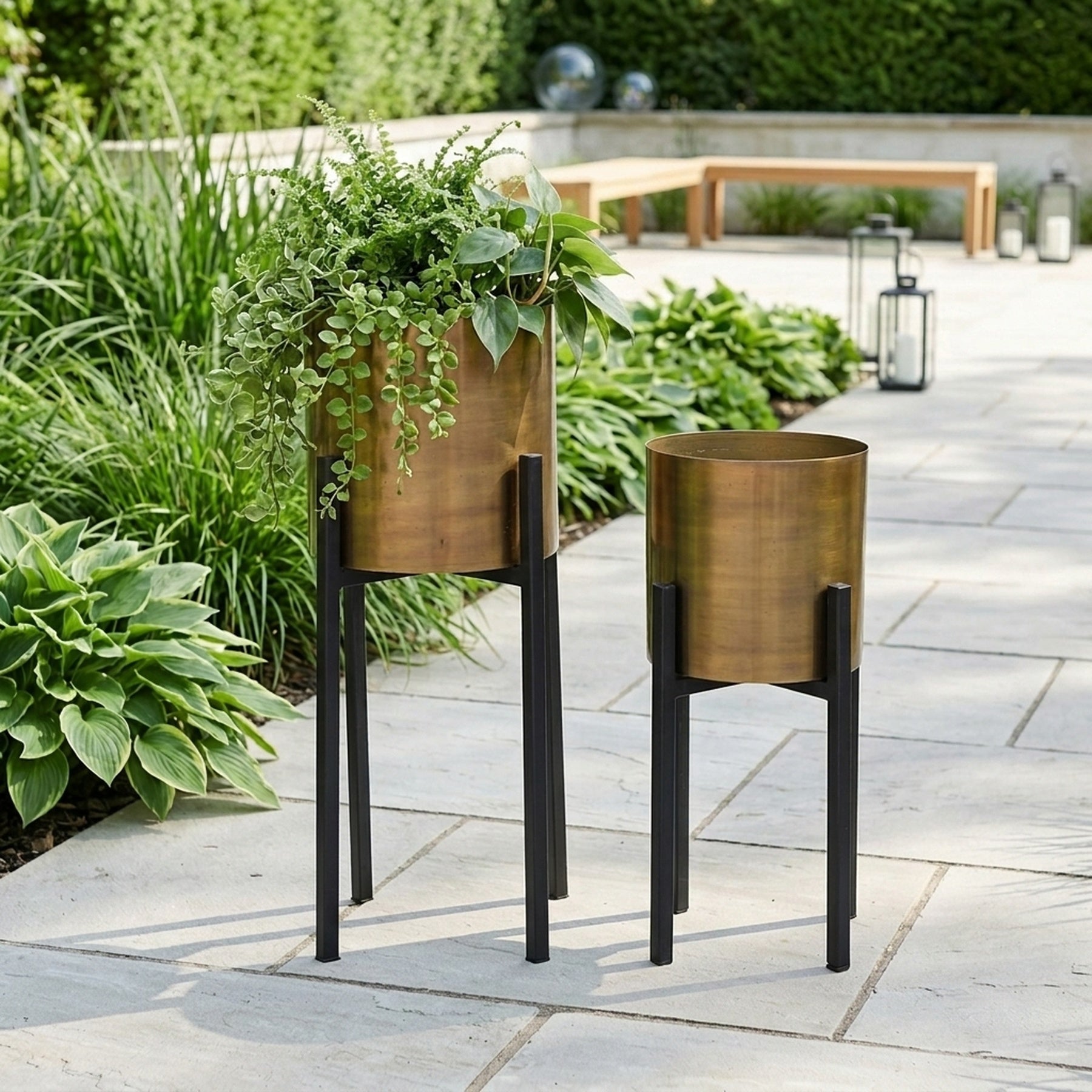 Duo Iron Planter Pots with Stand