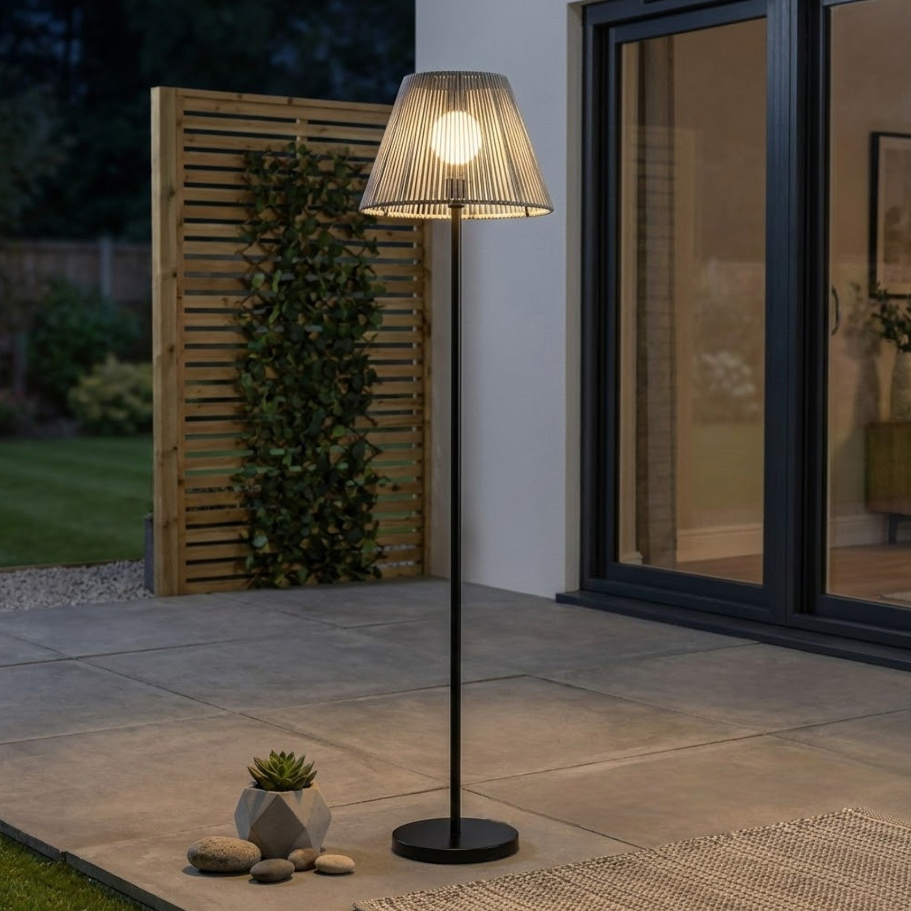 Chic Bulb Solar Floor Lamp