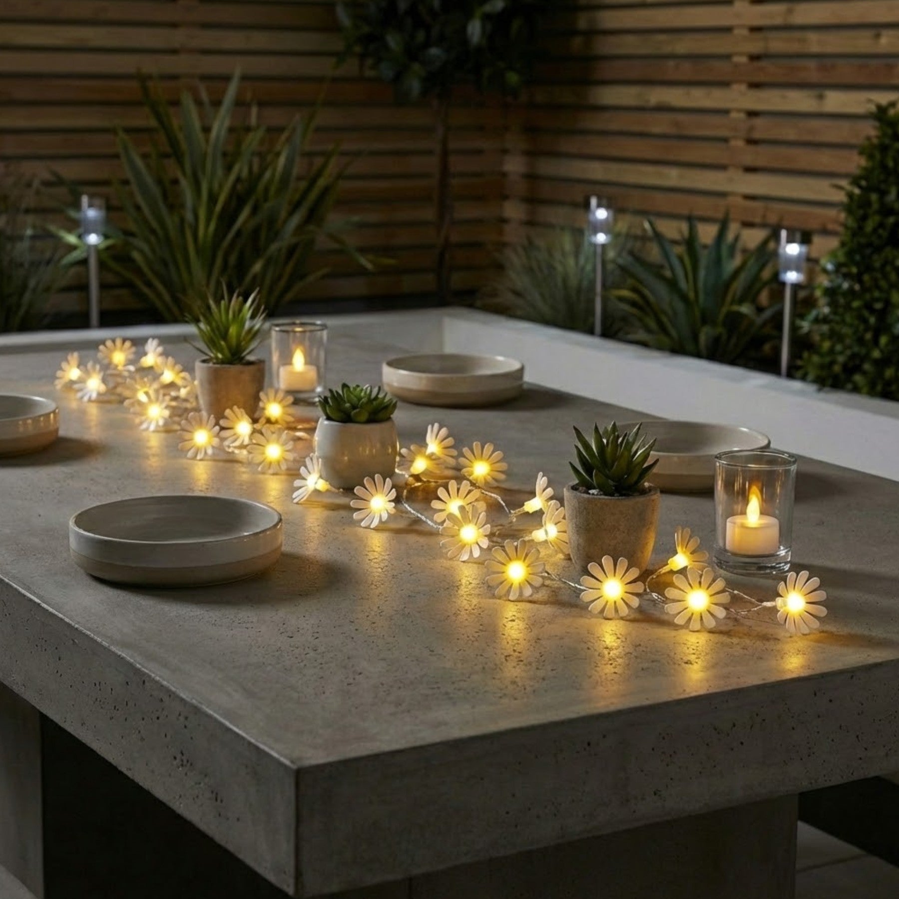 Lunaria 20 Solar Daisy String Lights