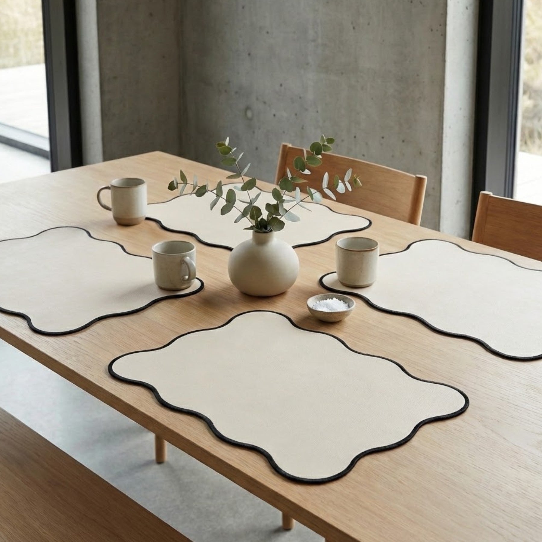 Juliette Neutral Black Border Placemat Set