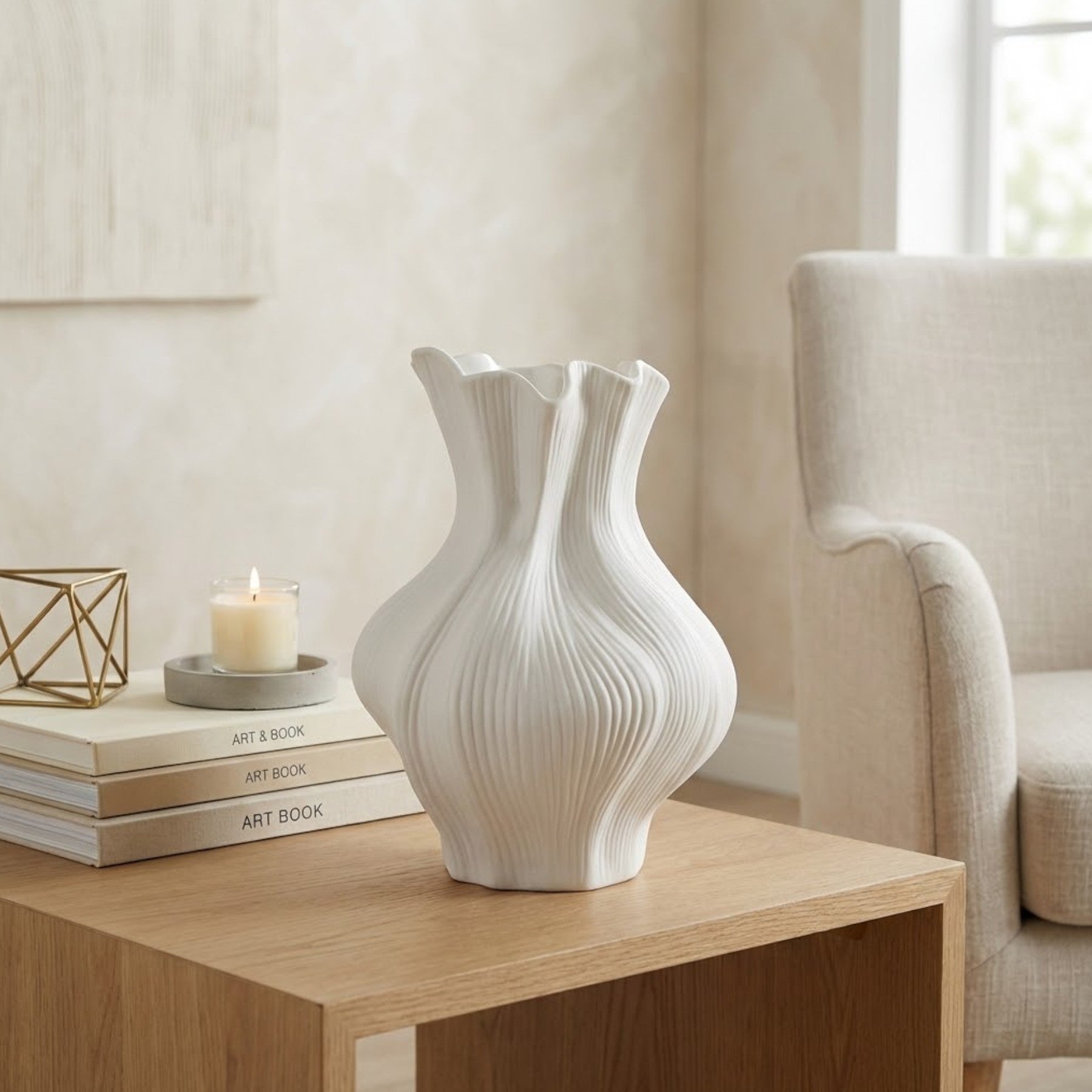 Maison Wavy Ribbed Blanc Vase