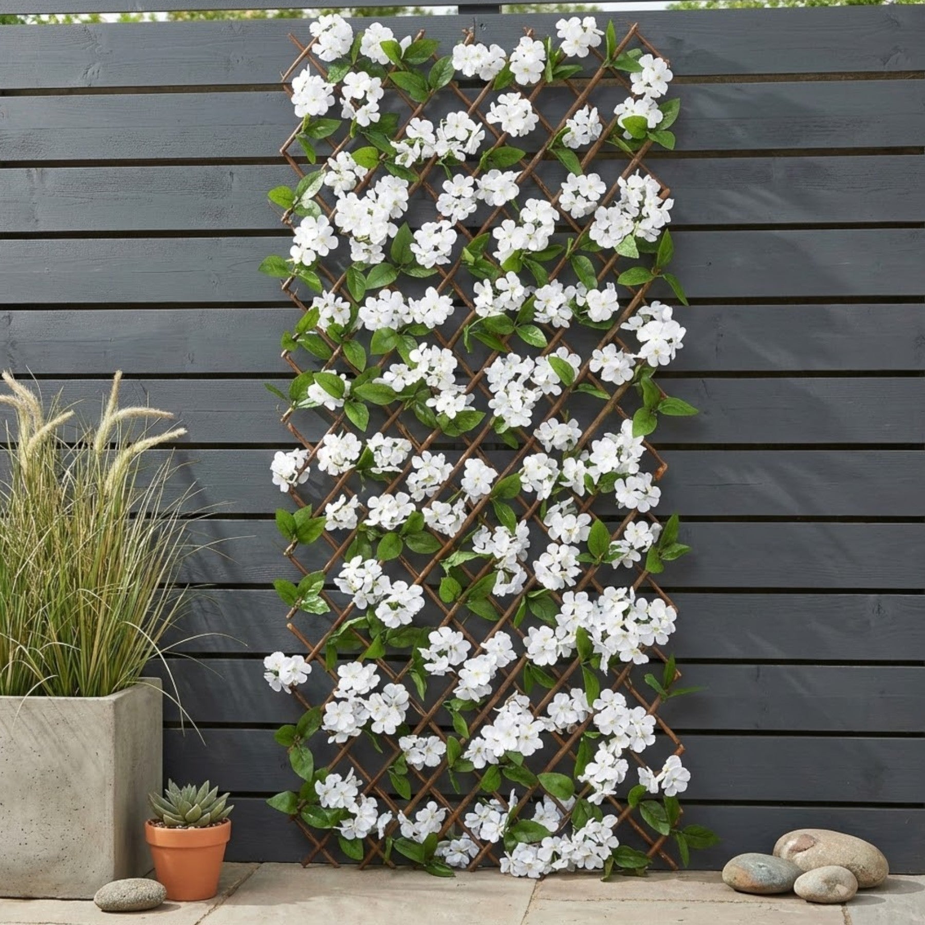 Artificial White Hydrangea Willow Garden Trellis