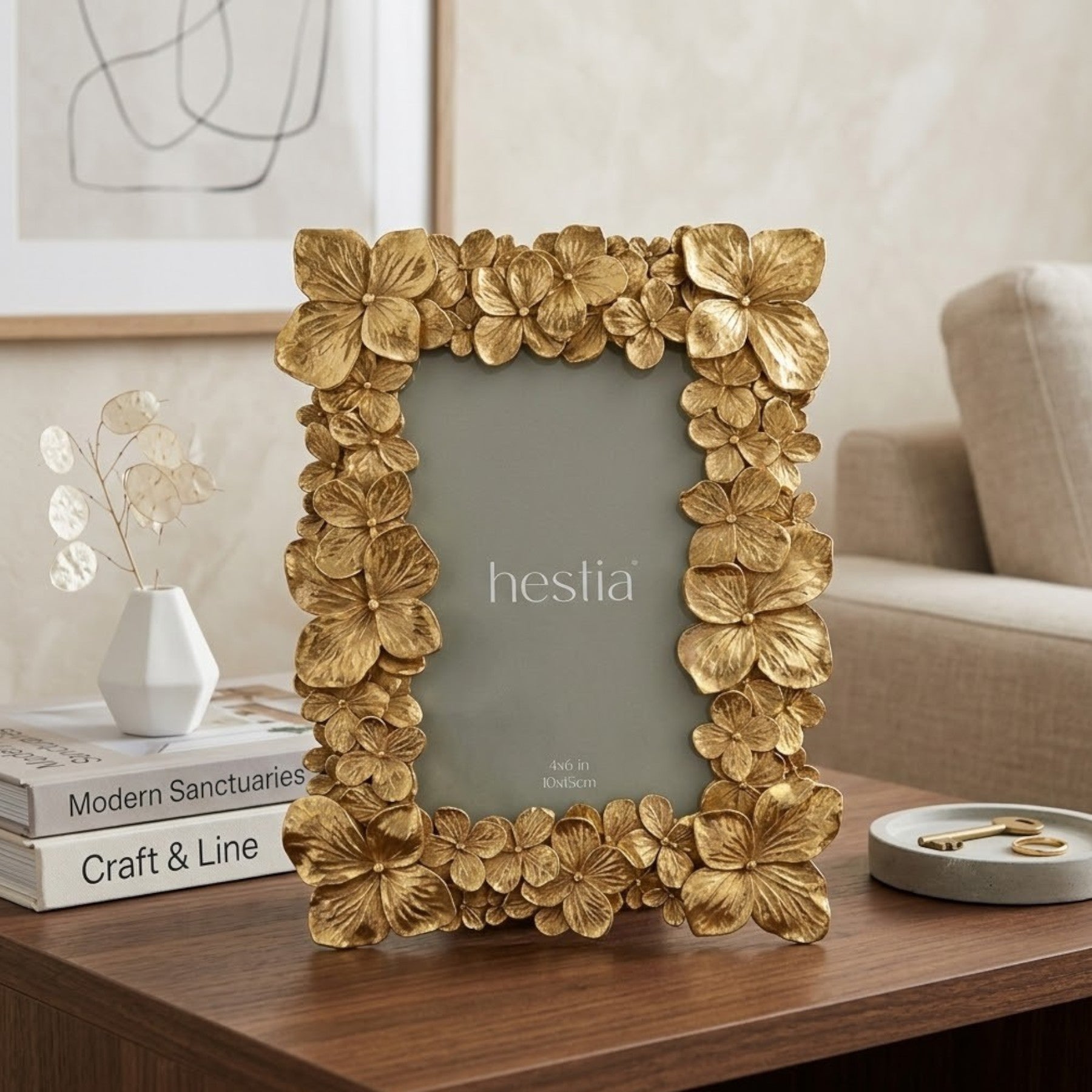 Relica Gold Flower Photo Frame