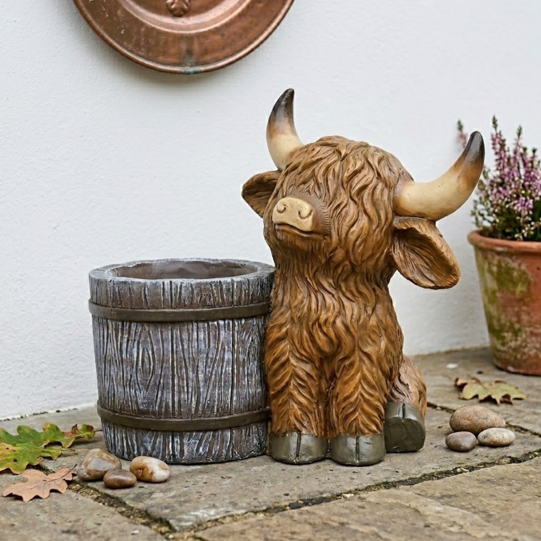 Lunaria Highland Cow with Barren Ornament