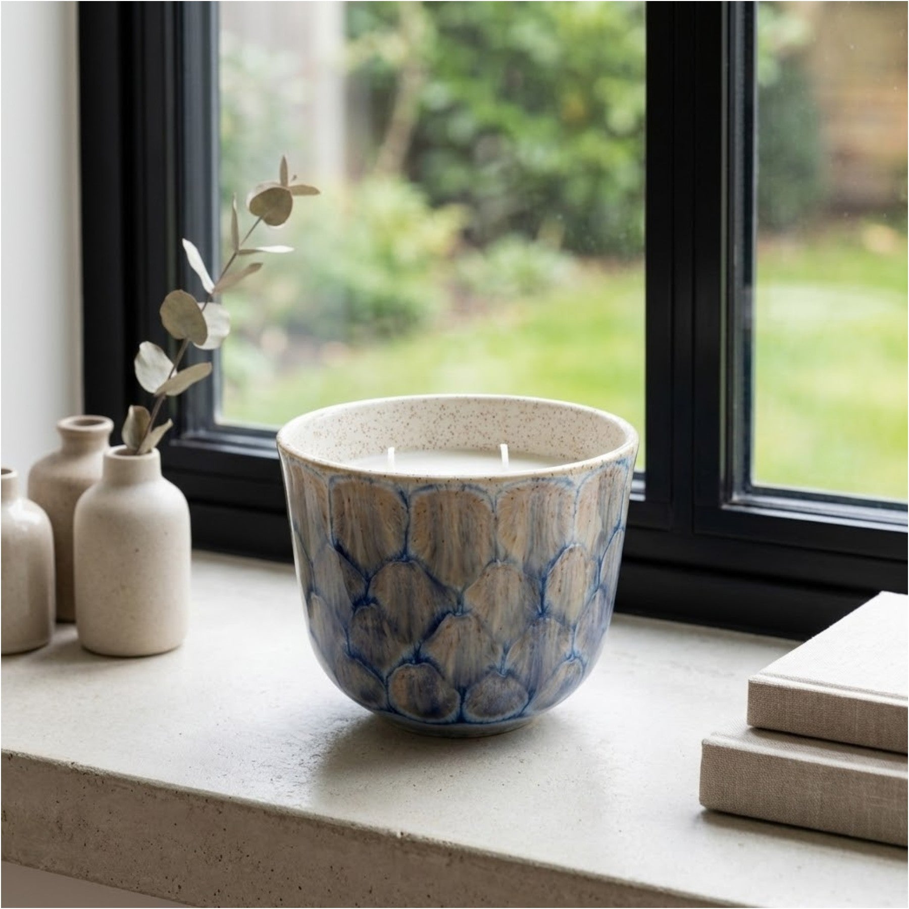 Double Wick Glazed Shell Candle