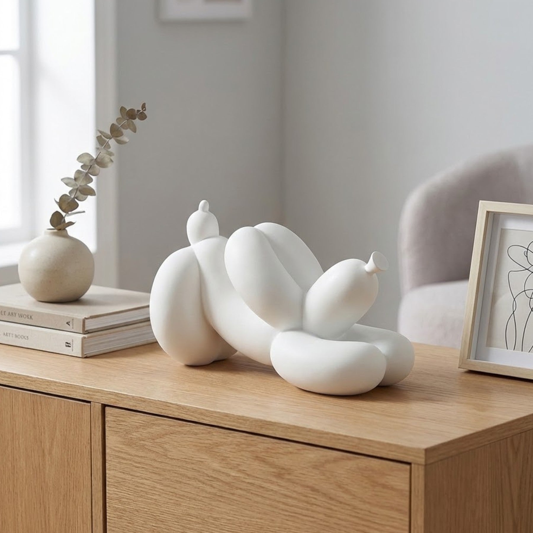 Maison Blanc Balloon Dog Sculpture
