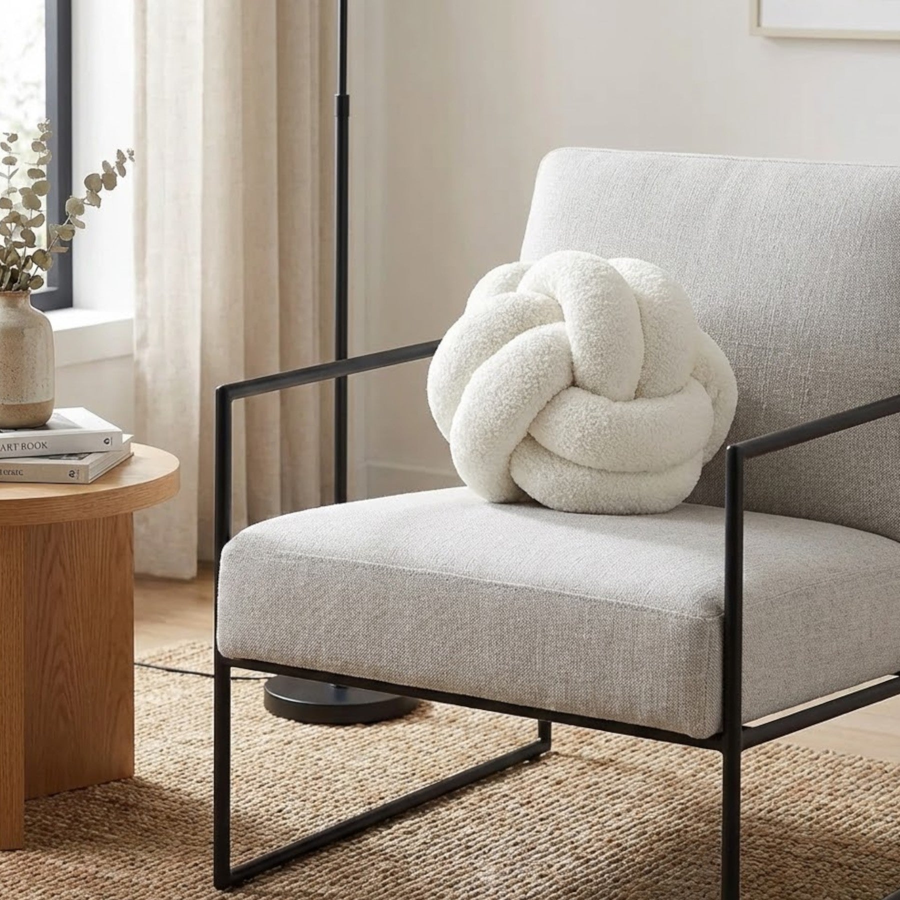 Boucle Knott Fleece Cushion