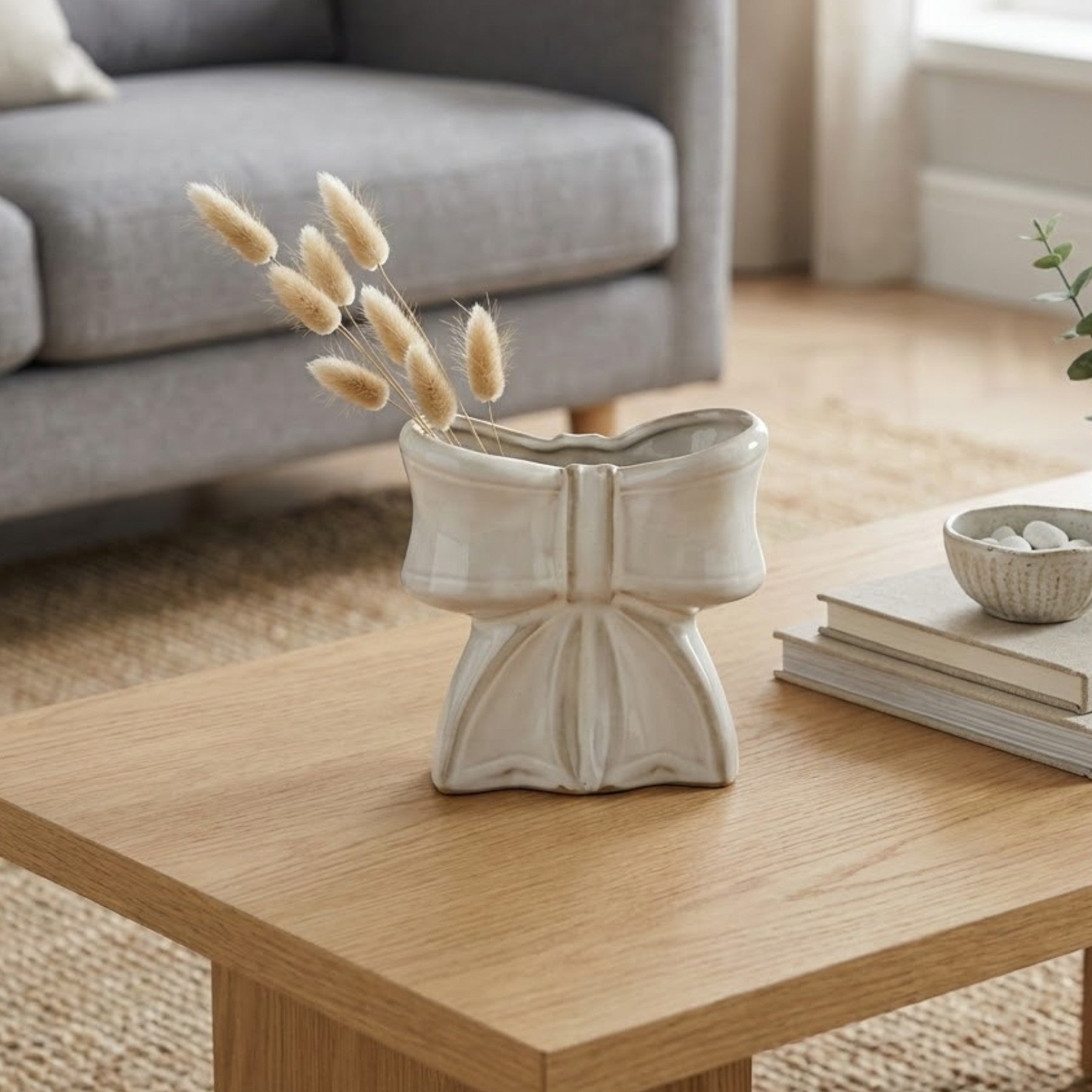 Maison Off White Statement Bow Vase