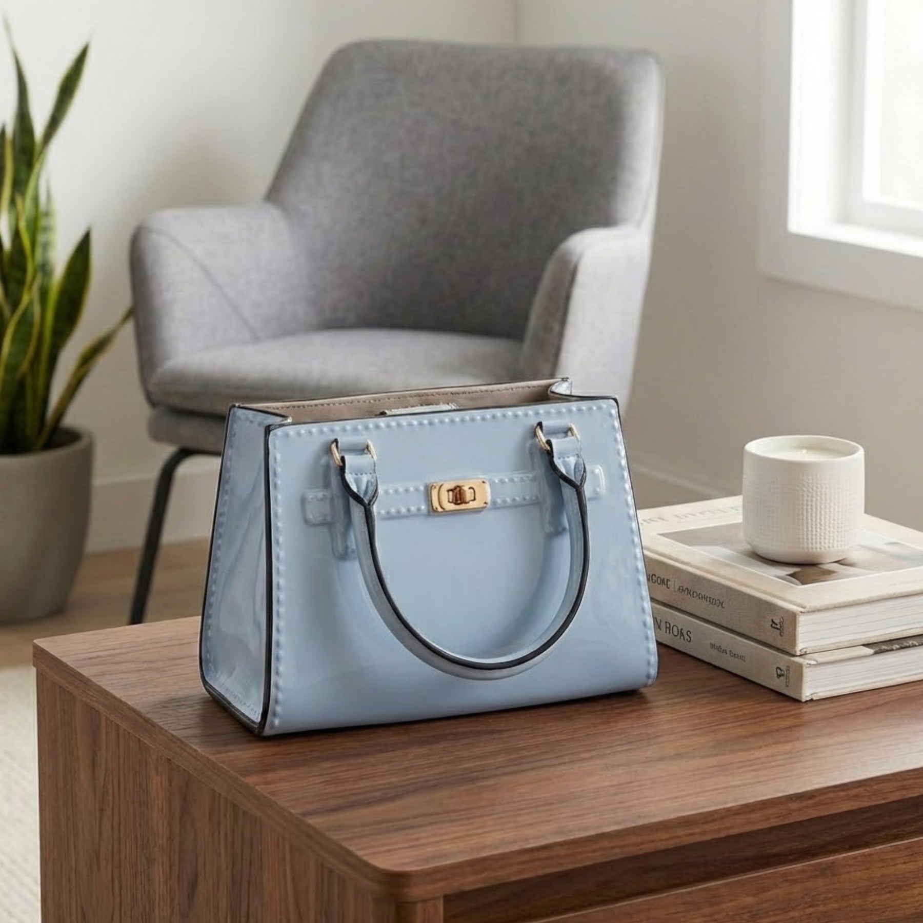 Relica Cerulean Handbag Vase